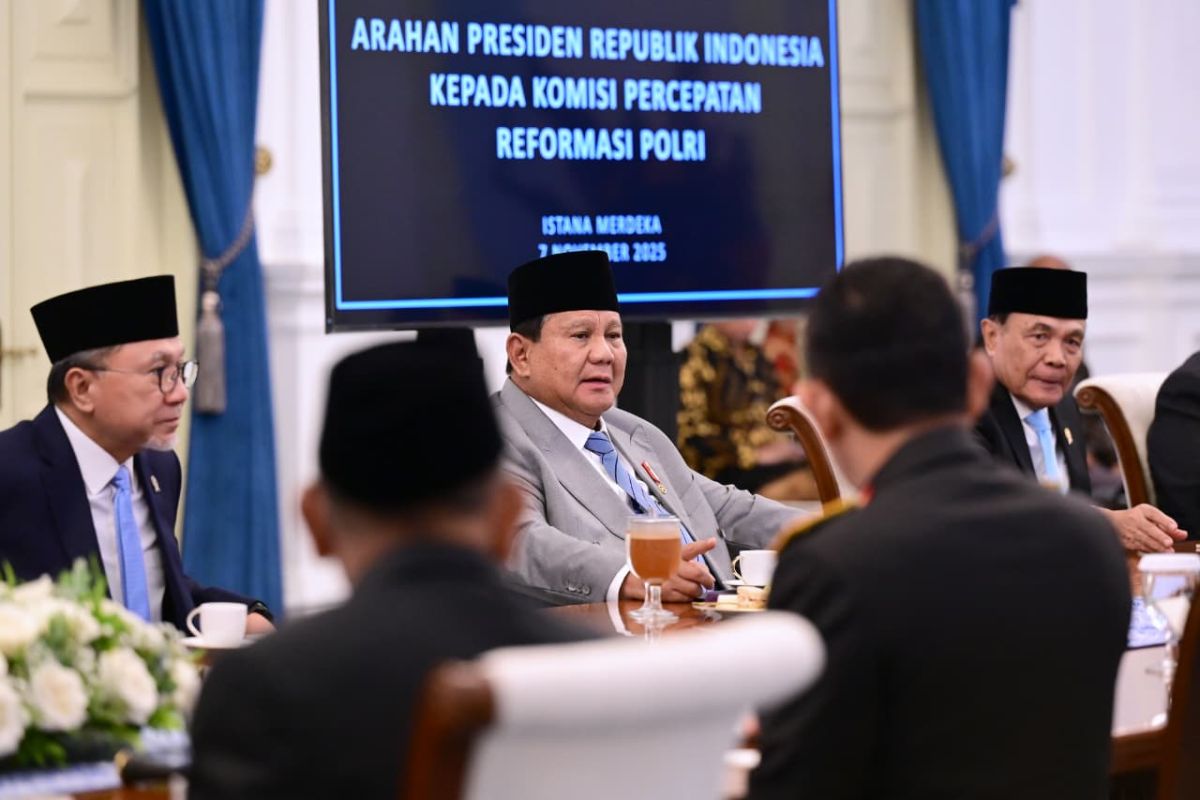 Prabowo Minta Komisi Reformasi Polri Perhatikan Suara Elite dan Warganet
