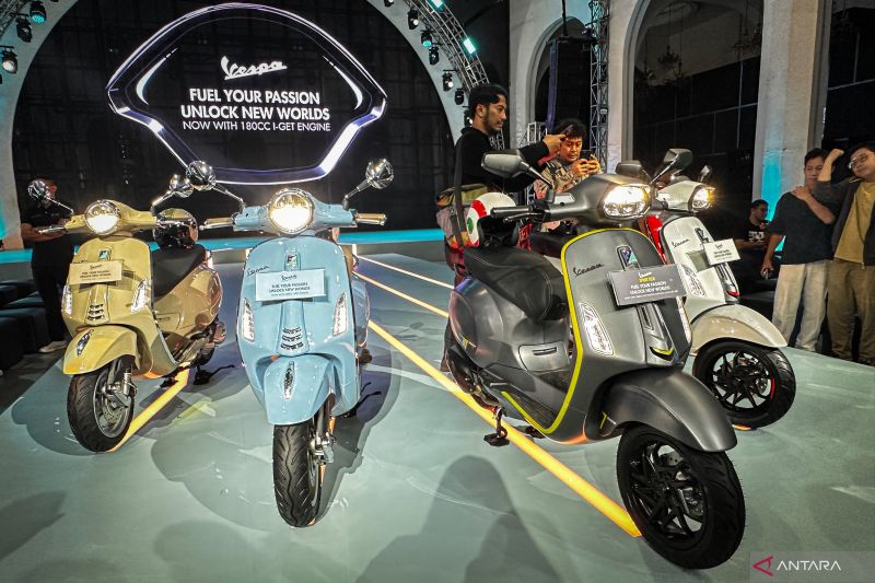 Vespa Luncurkan Model Primavera dan Sprint dengan Mesin Lebih Besar